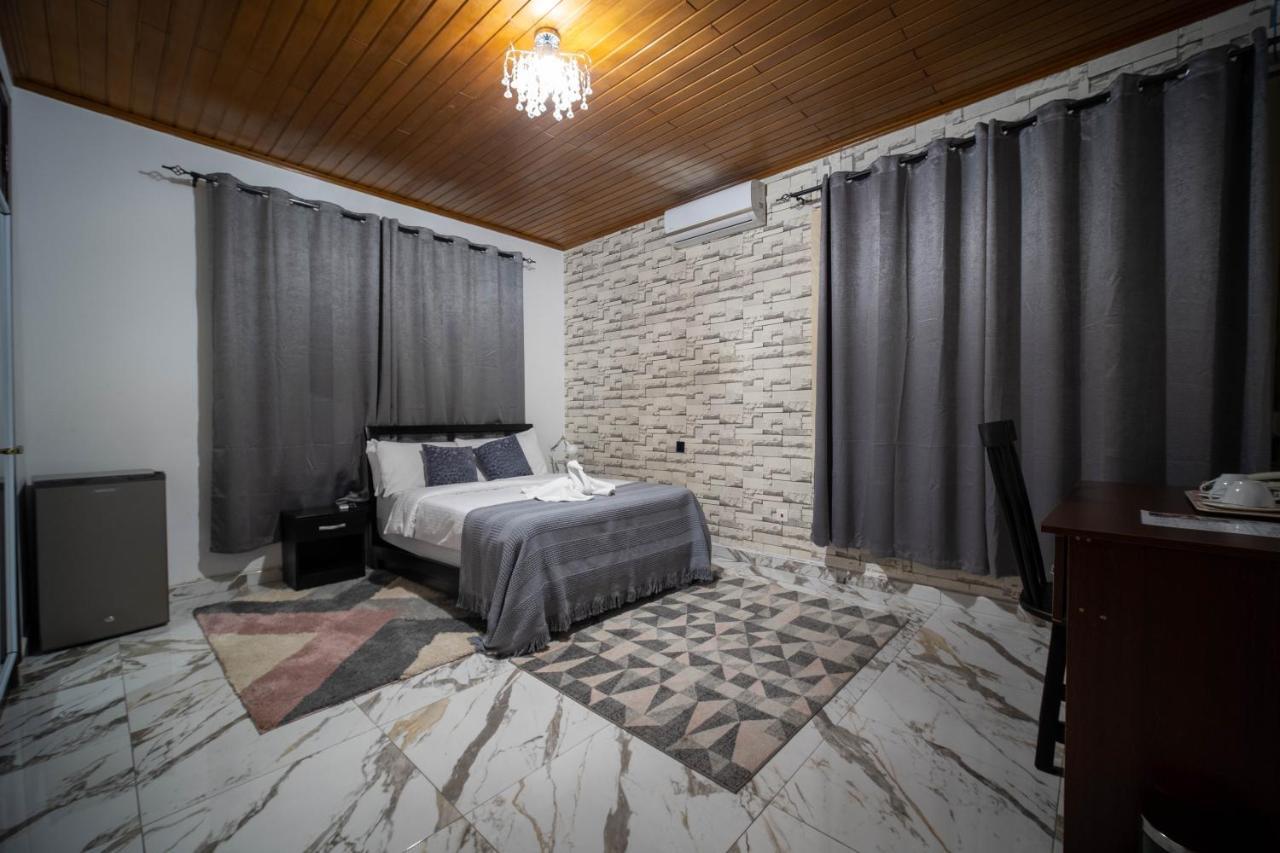 The Cabyn Hotel Adenta Luaran gambar